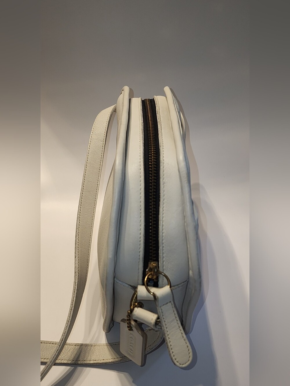 Vintage Coach Cooper Hexagon Leather Crossbody Bag In Bone, #0813-352 - Picture 5 of 9
